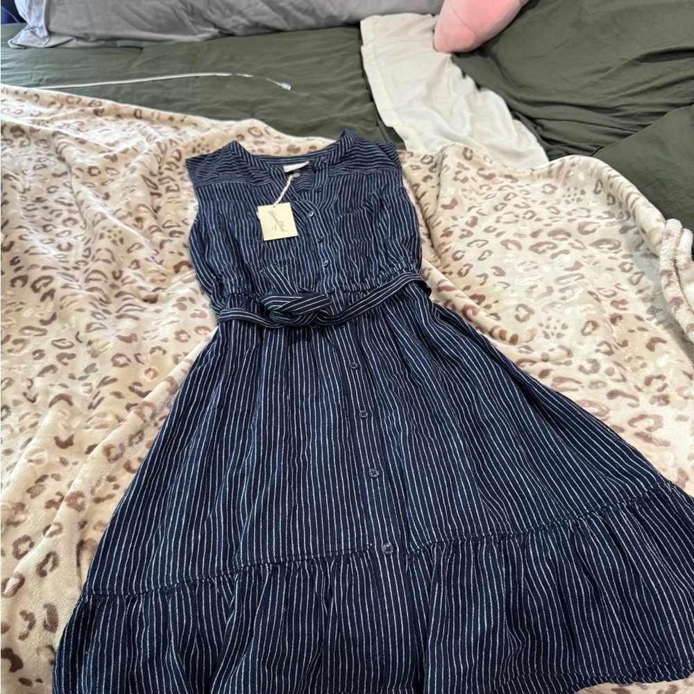 Universal Thread Navy and White Striped Top